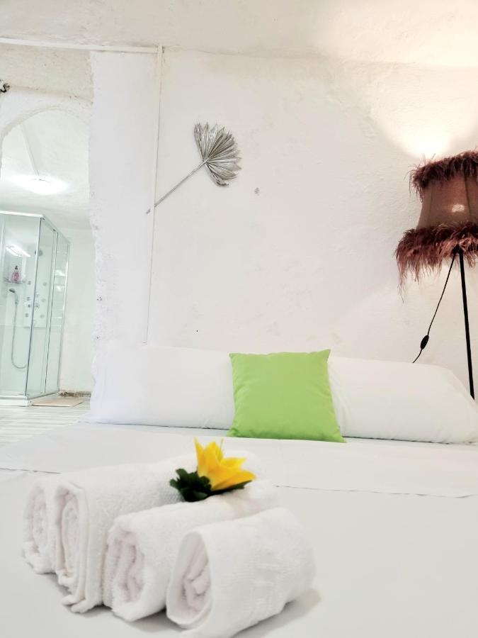 La Cueva Apartaments Valencia Paterna Buitenkant foto
